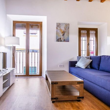 Stunning Apartment In Central Севілья Екстер'єр фото