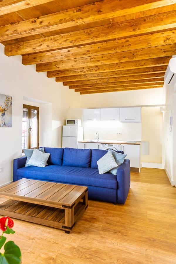 Stunning Apartment In Central Севілья Екстер'єр фото