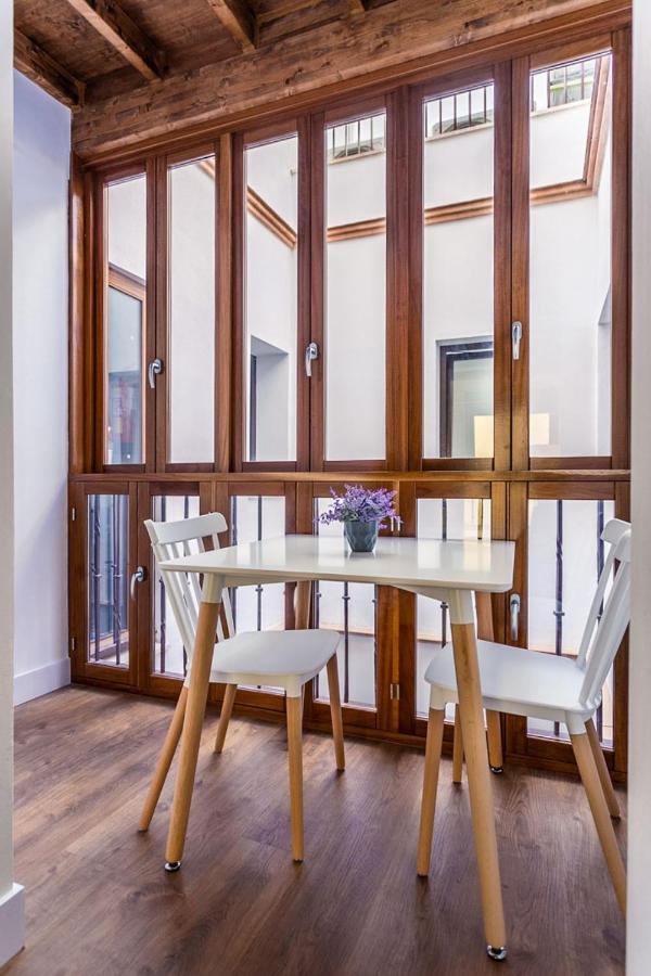 Stunning Apartment In Central Севілья Екстер'єр фото