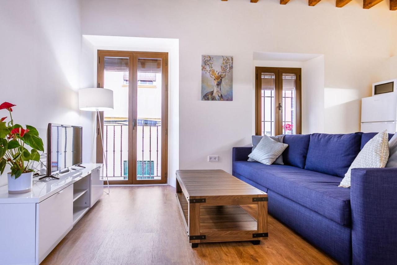 Stunning Apartment In Central Севілья Екстер'єр фото